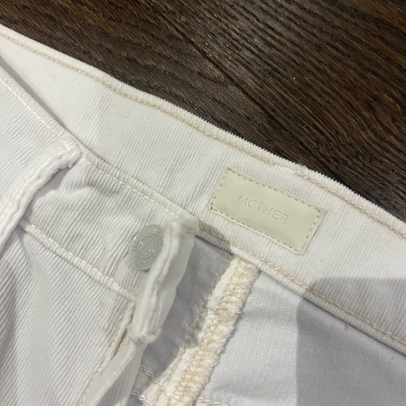 Mother jeans. Insider crop step fray jean. Corduroy size 25 white. - Picture 2 of 3